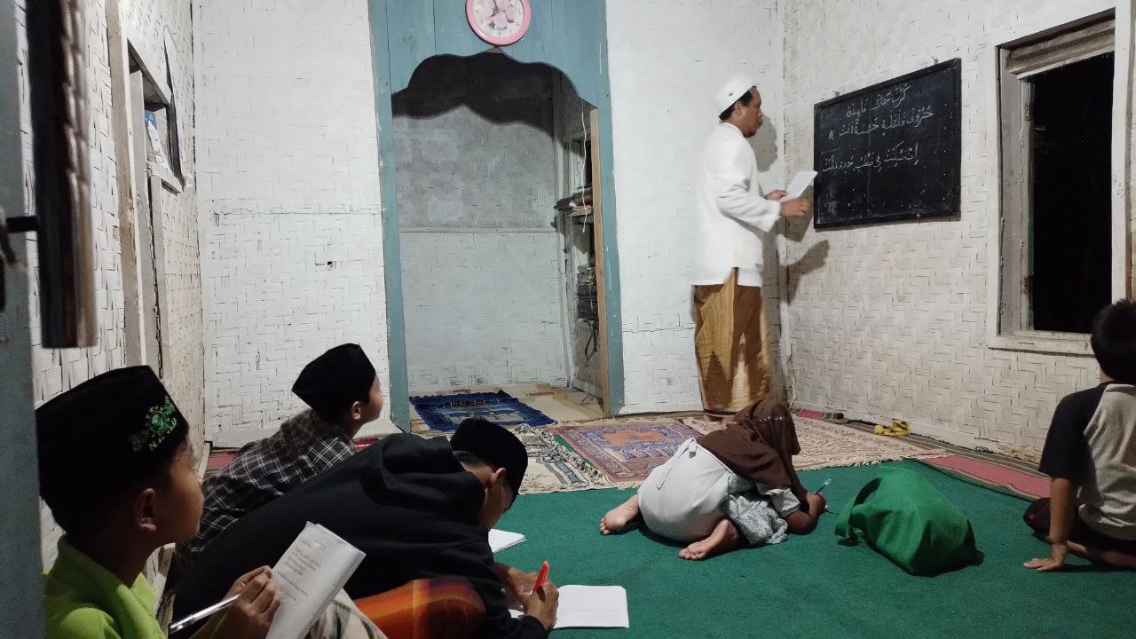 Mushola Al-Hikmah: Santai di Tengah Keramaian Cilacap
